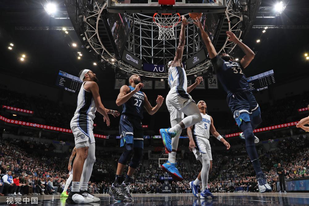 审慎地进行 审慎地进行