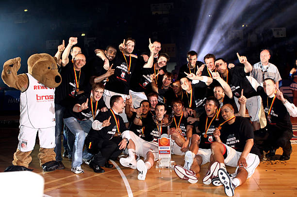 和热身赛考 和热身赛考